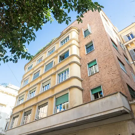 בית הארחה Tiny Studio Piazza Del Popolo רומא